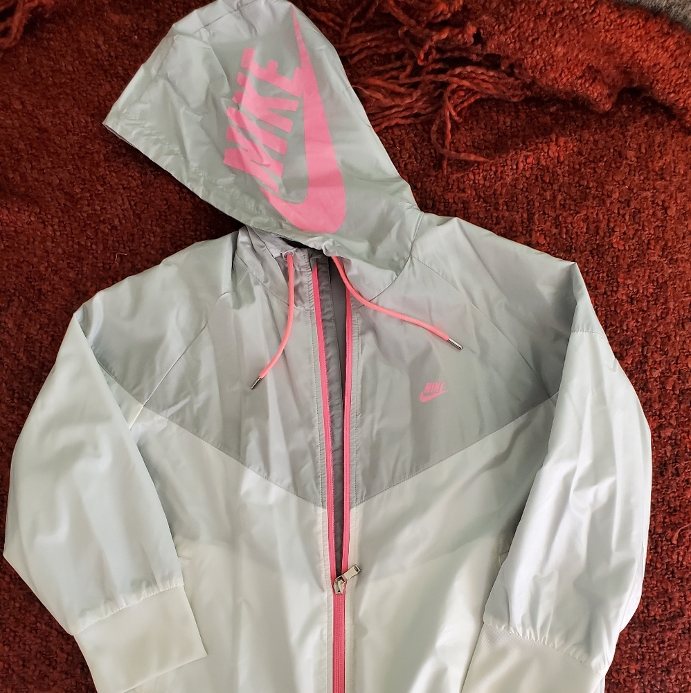 Nike girls windbraker
